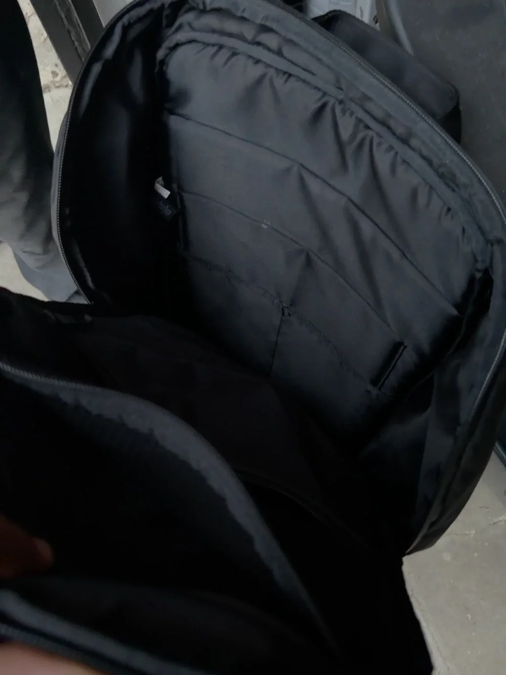 lululemon athletica Black Men's Backpack – Minimalist Urban Carry